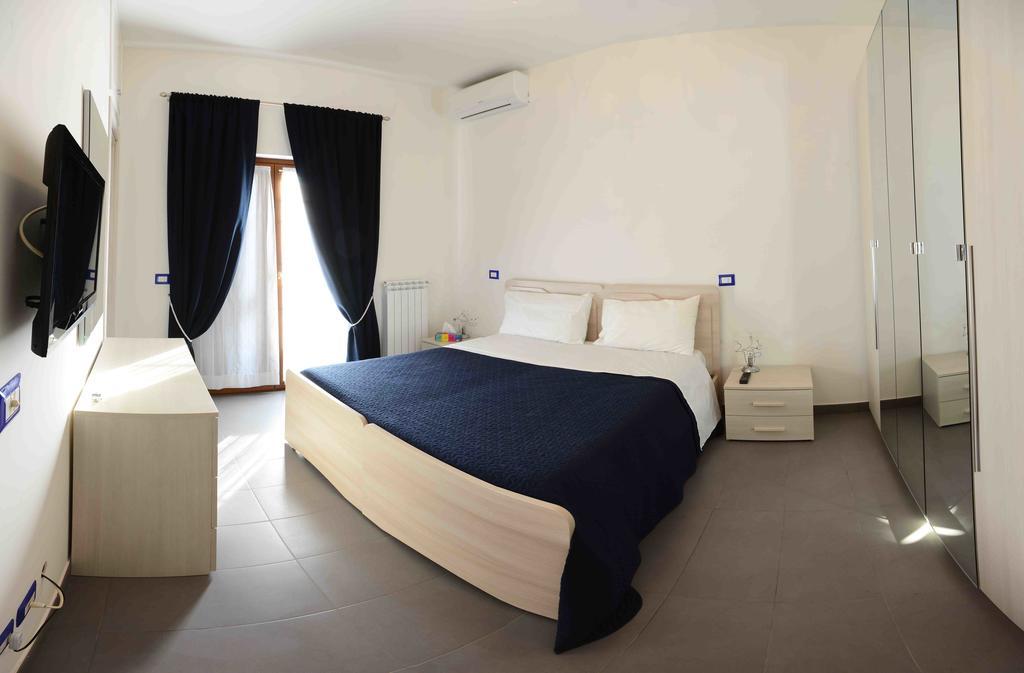 Flat House Apartman Fiumicino Szoba fotó